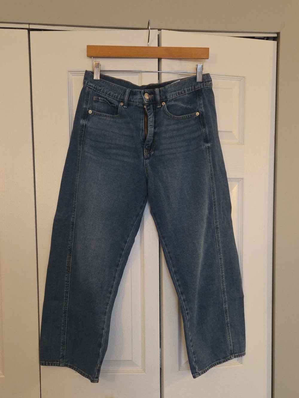 Relaxed Boyfriend Jeans in Medium Blue